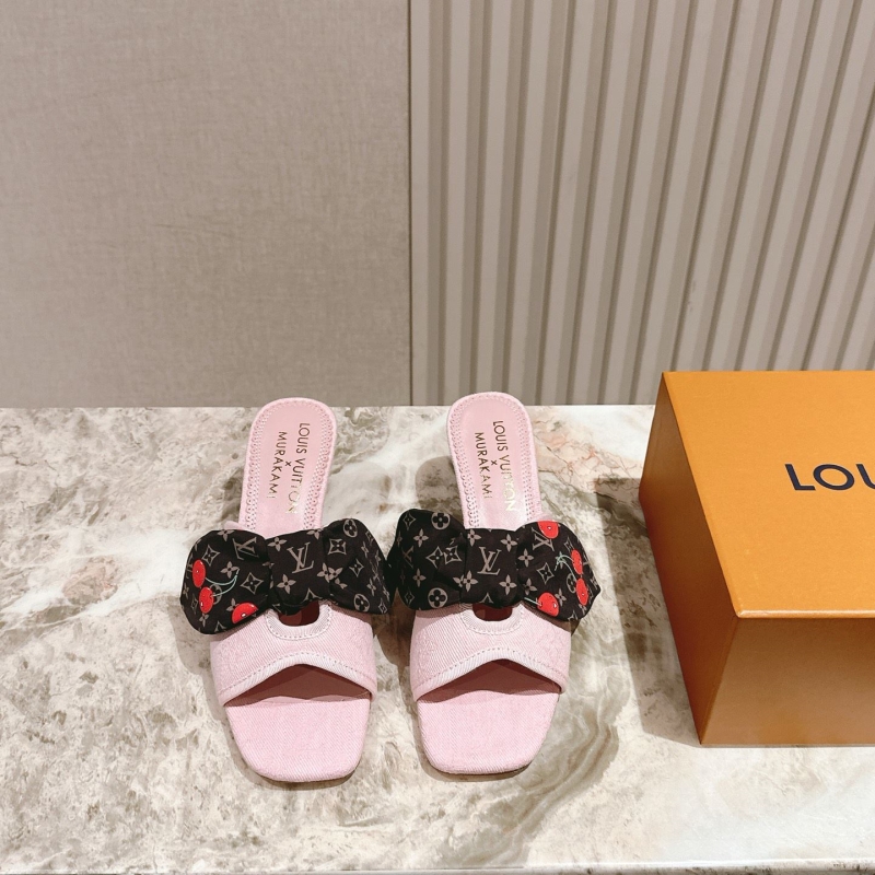 l0vis Vvtt0n slippers